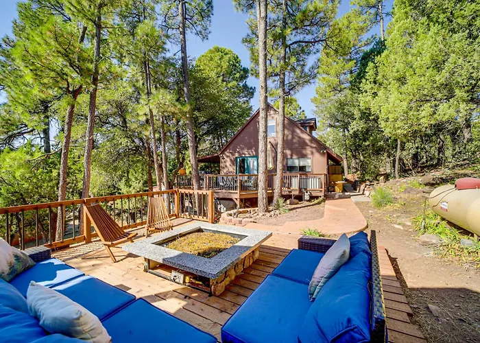 Hot Tub, Game Room: Dog-friendly Cabin! *