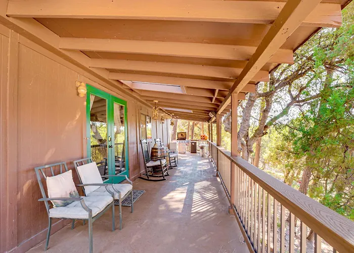 Hot Tub, Game Room: Dog-friendly Cabin!