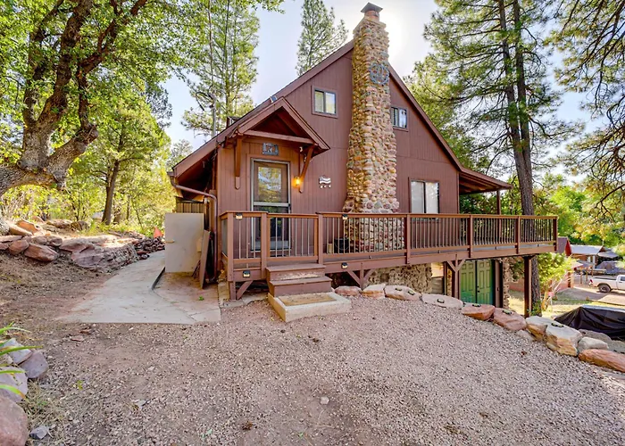 Holiday home Hot Tub, Game Room: Dog-friendly Cabin!