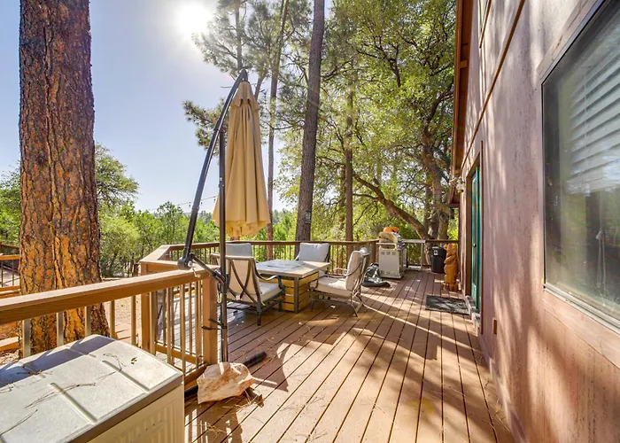 Hot Tub, Game Room: Dog-friendly Cabin! Holiday home