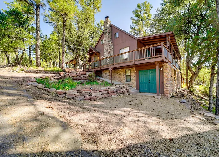 Holiday home Hot Tub, Game Room: Dog-friendly Cabin! Pine